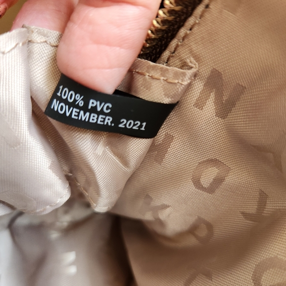 DKNY Signature Logo Maddison Dome Shoulder Bag Satchel Top Zip Brown Gold Chain - Picture 11 of 16